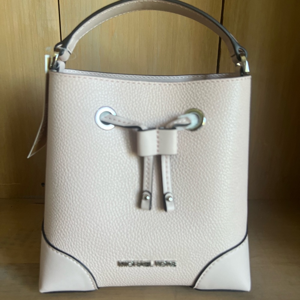 Michael Kors Mercer small leather bucket drawstring bag crossbody pink handbag